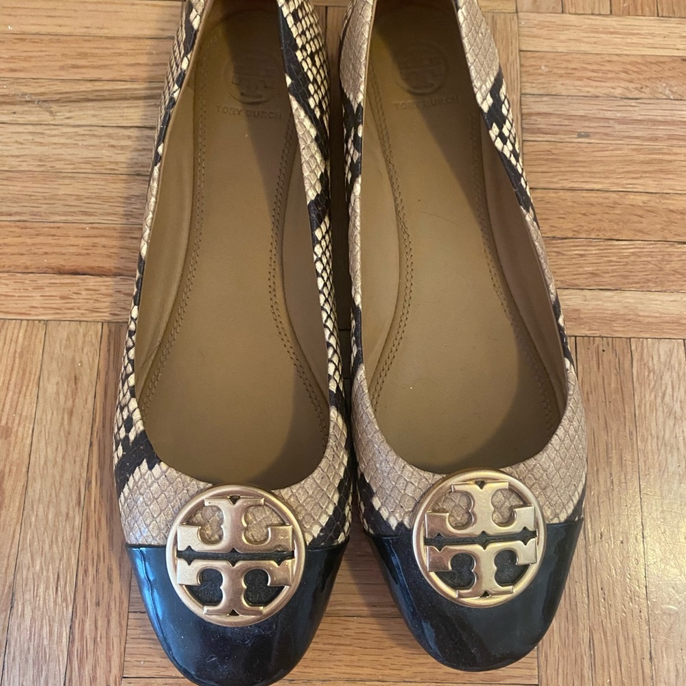 Tory Burch Black and Tan Women's Flats